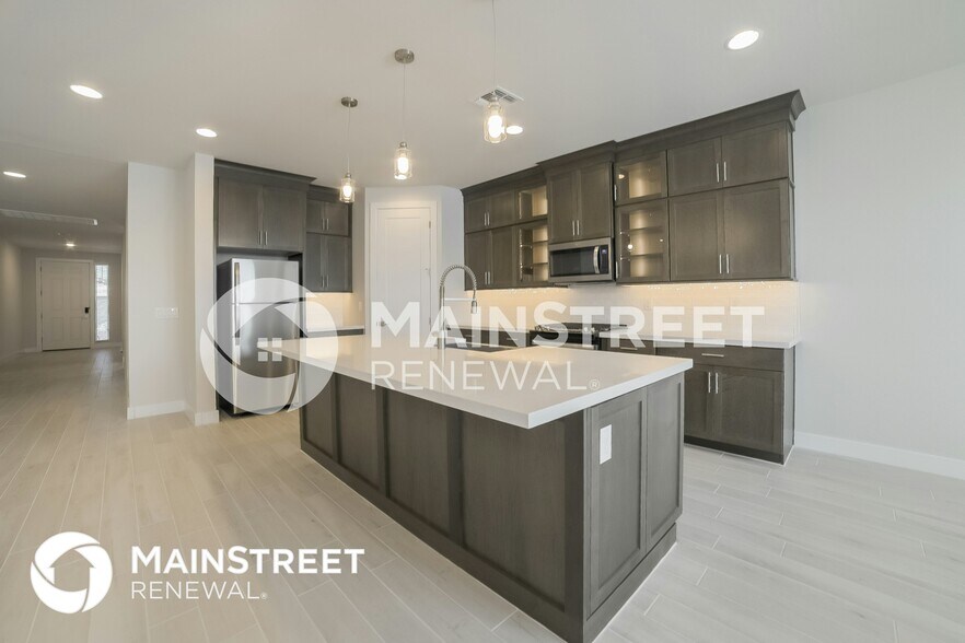 Building Photo - 6907 W Allen St