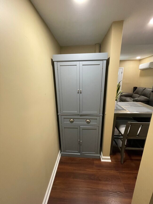 Building Photo - 1164 Cedar Log Pl