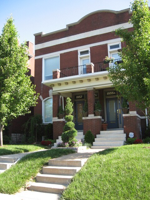 Building Photo - 1857 Russell Blvd.