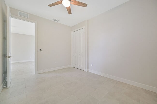 Building Photo - ** 3 Bed / 2 Bath ~ 2 Car Garage ~ New Con...