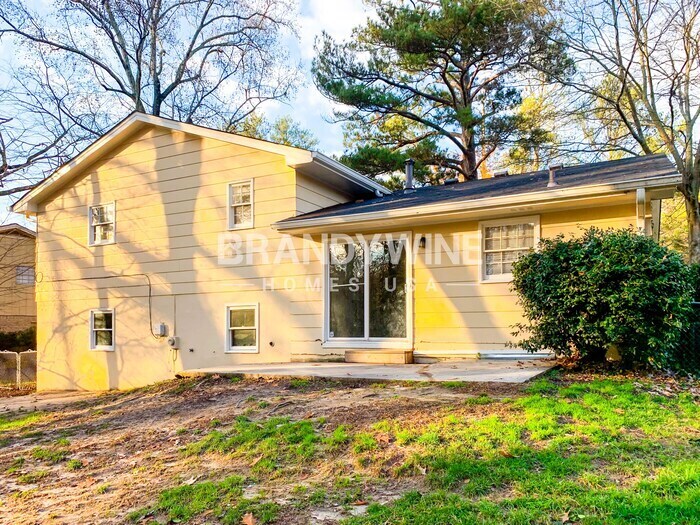 Building Photo - 2750 Foxlair Trail