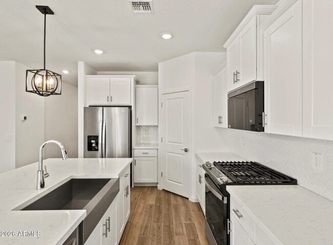 Building Photo - 15887 W Cottontail Ln