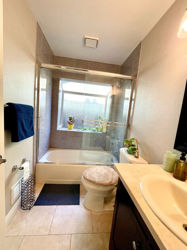Building Photo - 2646 Media Way