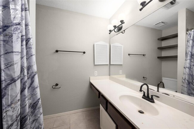 Building Photo - 6652 Montauk Dr