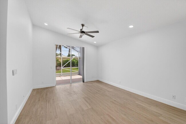 Building Photo - 11728 Dove Hollow Ave