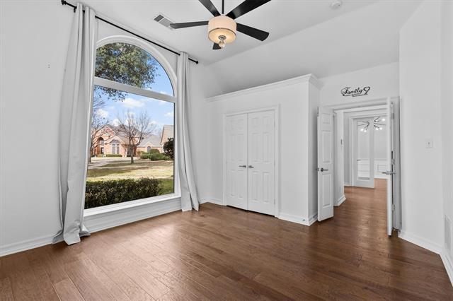 Building Photo - 706 Dover Pl