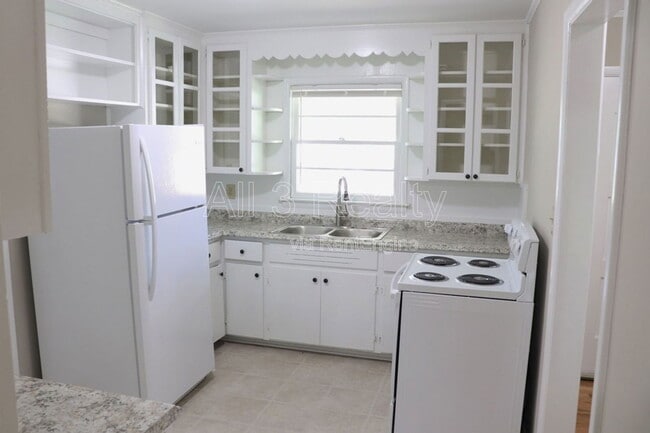 Building Photo - 939 Green Ridge Ct