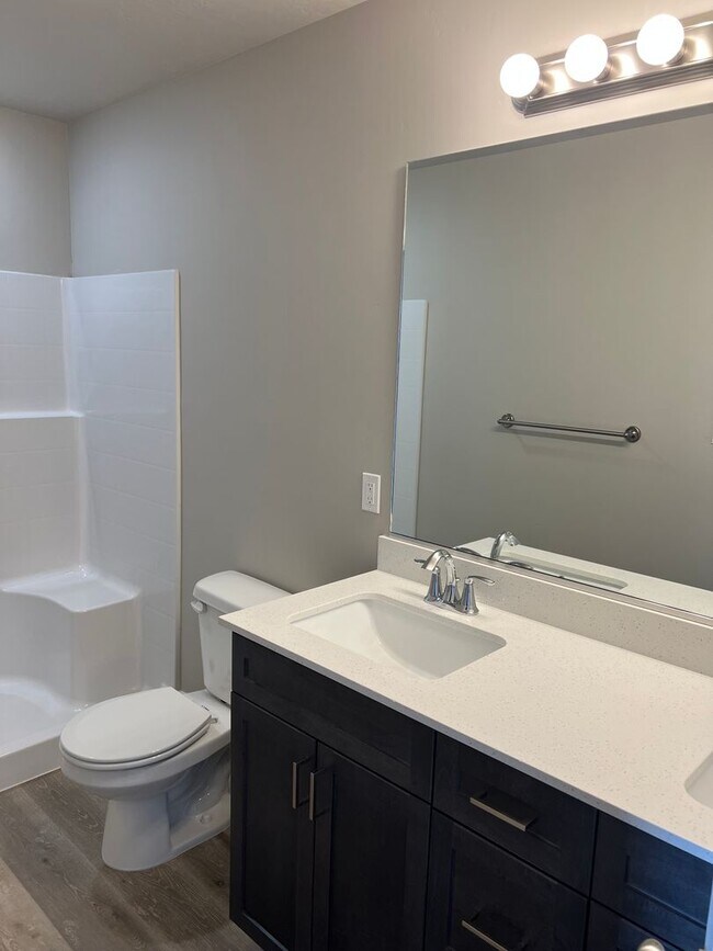 Building Photo - Brand new 3 bedroom 2.5 bathroom townhome