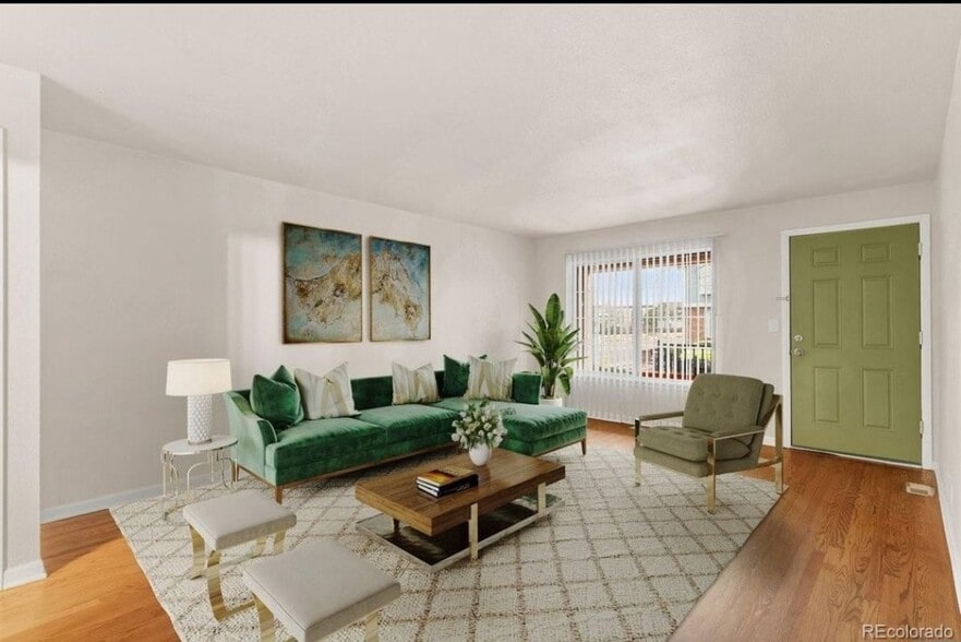 Building Photo - 61 S Sable Blvd