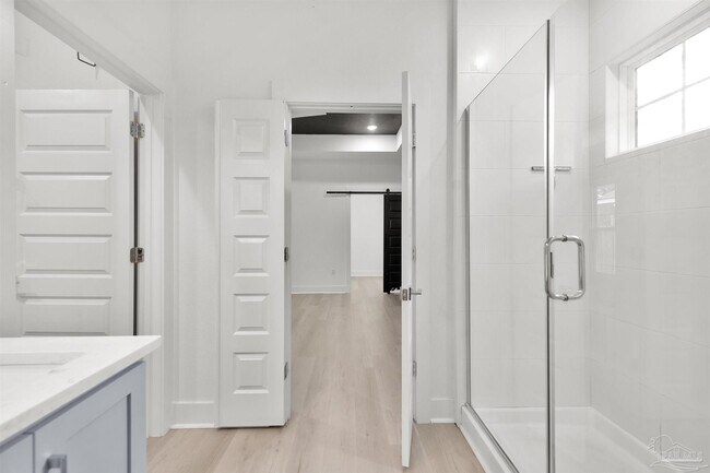 Building Photo - 17 N L St