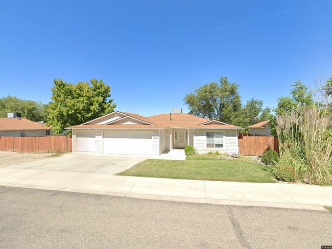 Building Photo - 2654-B 1/2 B 1/2 Rd