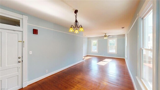 Building Photo - 409 Dinwiddie St