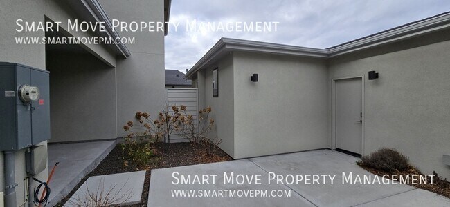 Building Photo - 3213 S Shadywood Way