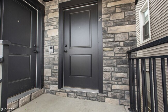 Building Photo - 455 Fulton St