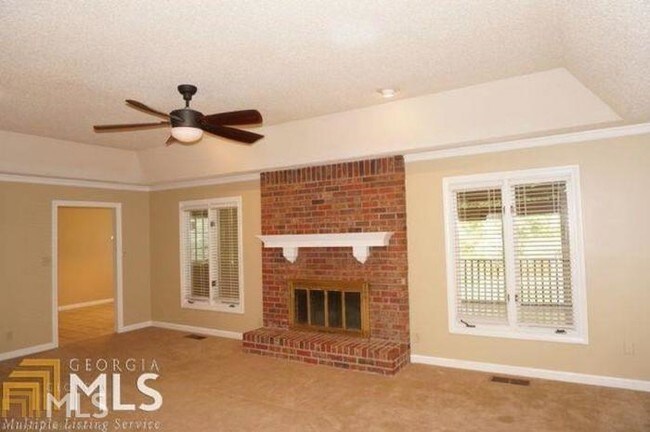 Building Photo - 4 bedroom in Tyrone GA 30290