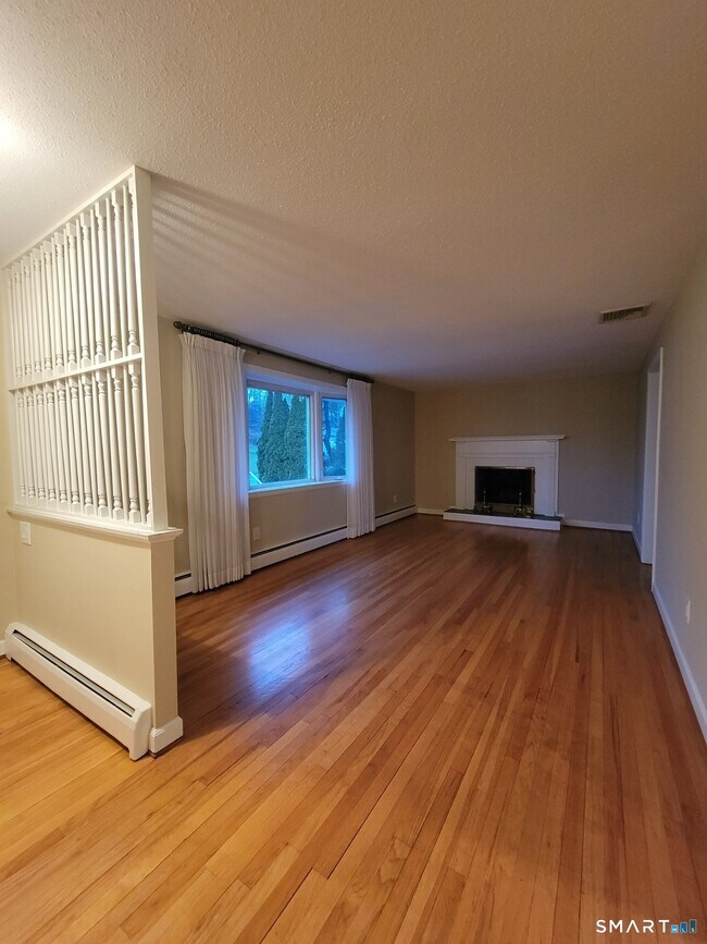 Building Photo - 46 Turkey Hill Rd