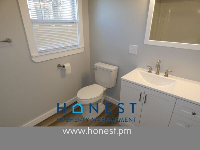 Building Photo - 35 Summer St