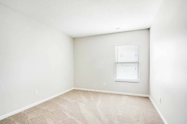 Building Photo - 516 Pebblestone Dr