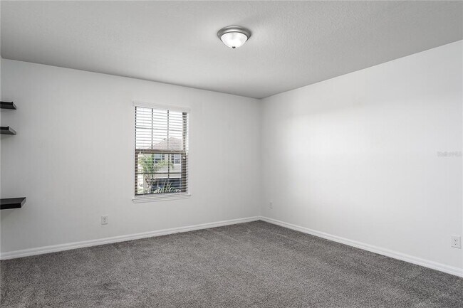 Building Photo - 6026 100th Ave E