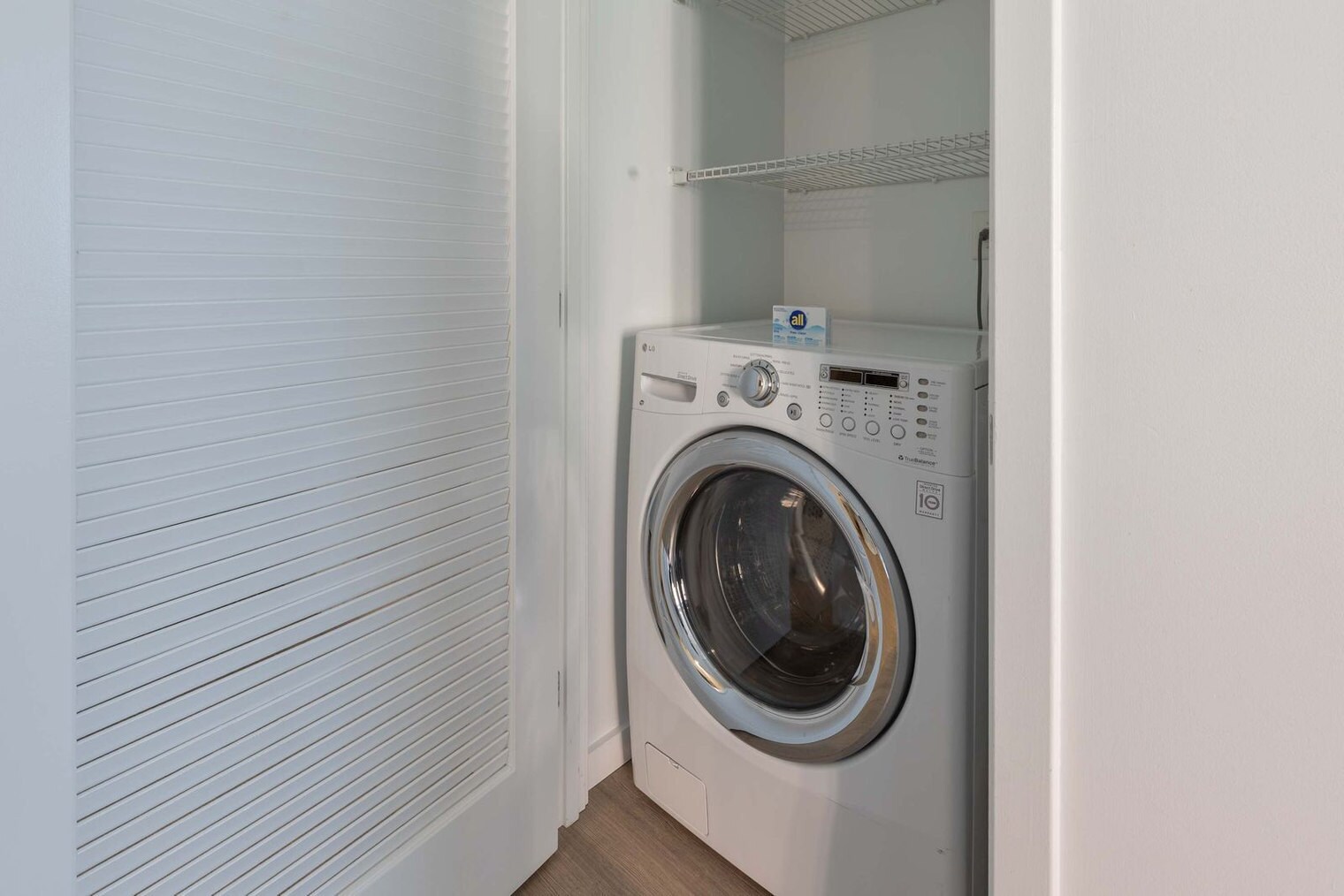 Building Photo - 250 Kendall St