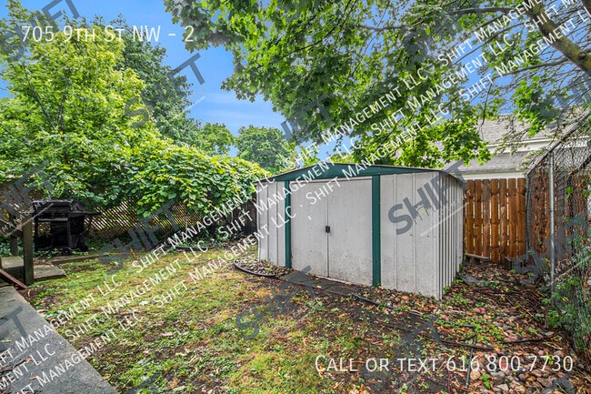 Building Photo - 705 9th St NW