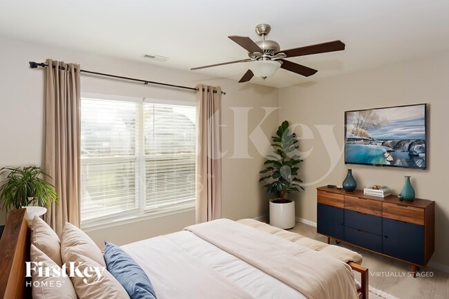 Building Photo - 511 Galesburg Dr