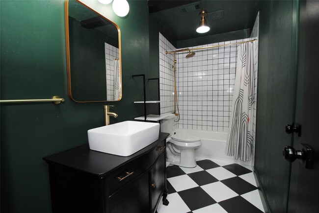 Building Photo - 12502 Aste Ln