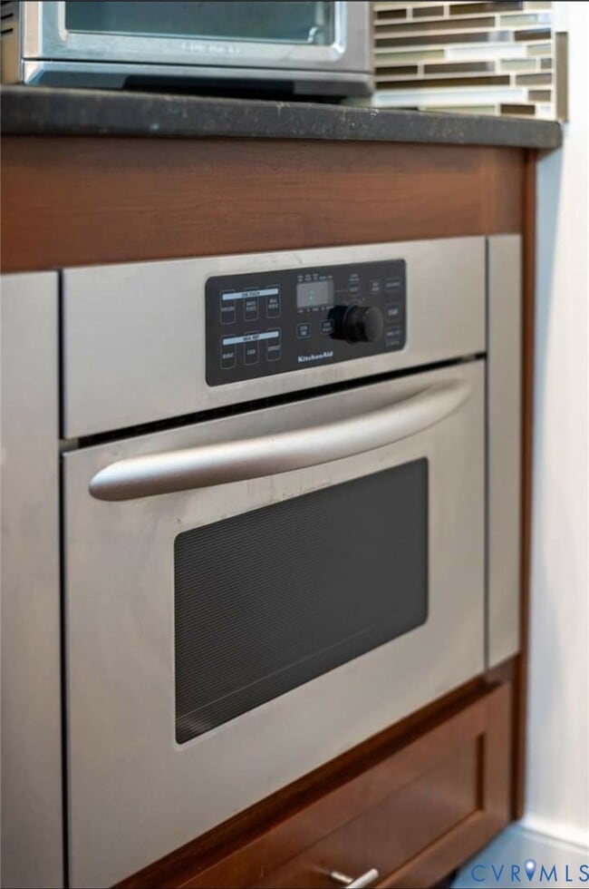 Building Photo - 1605 Pump Rd