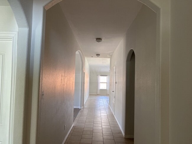 Building Photo - 6311 Serpentine Dr