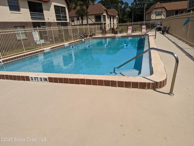 Building Photo - 3100 Sir Hamilton Cir