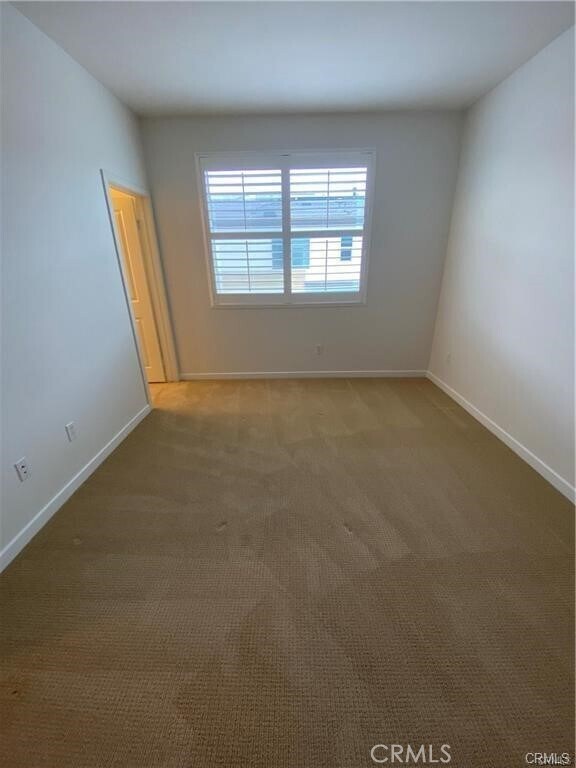 Building Photo - 1528 W Artesia Square