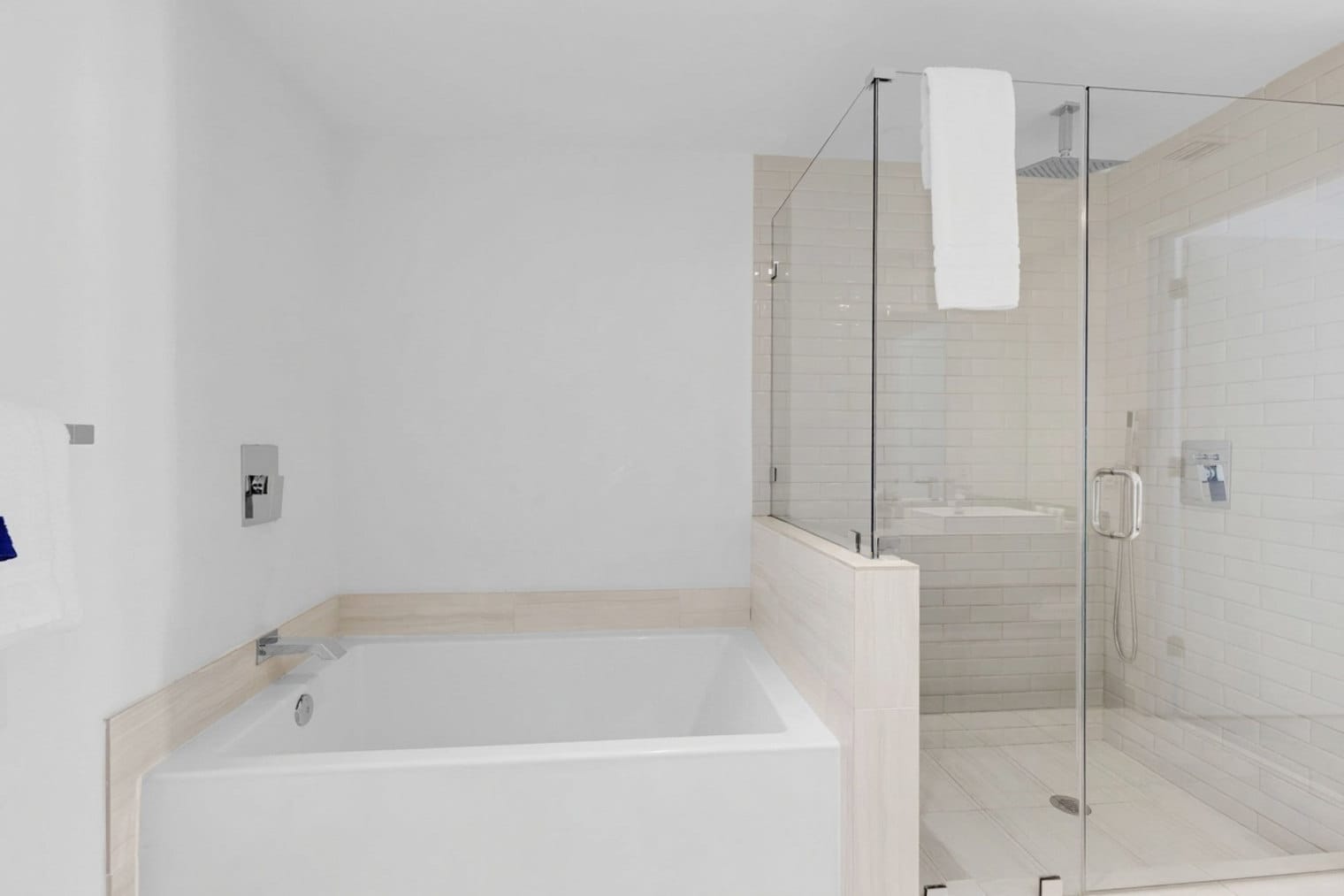 Building Photo - 4112 Jimmy Buffett Mem Hwy