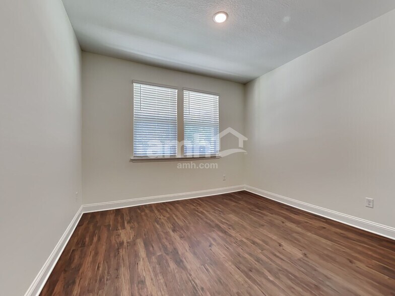 Building Photo - 12614 Percy Ln