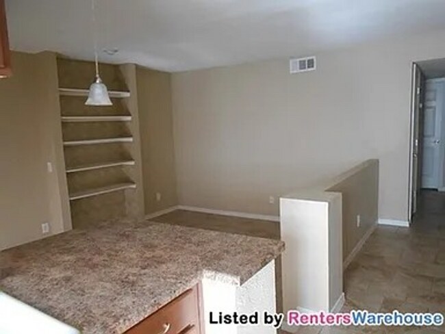 Building Photo - 747 S Ext Rd