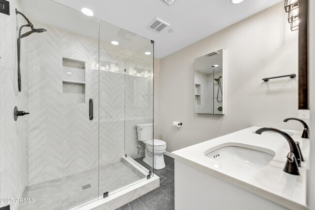 Building Photo - 2223 N 74th St