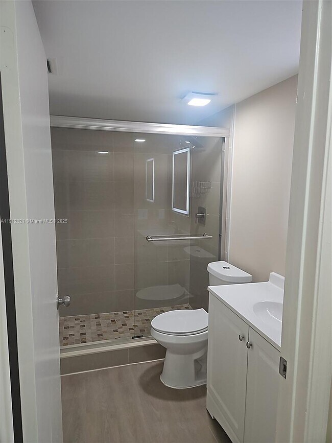 Building Photo - 10630 SW 158th Ct