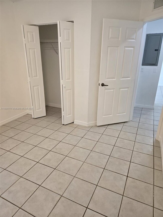 Building Photo - 20137 SW 88th Ct