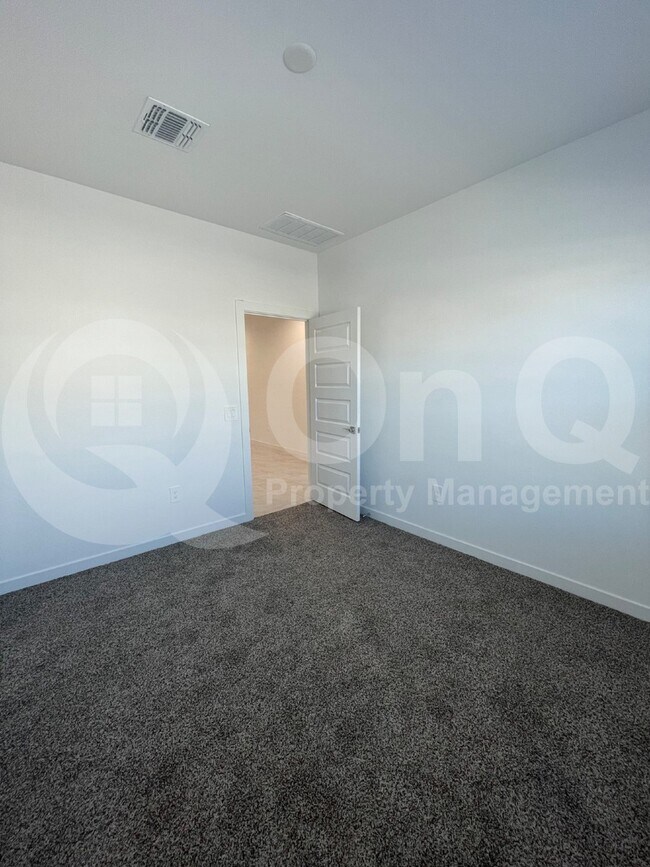 Building Photo - 12431 W Mieko Ln