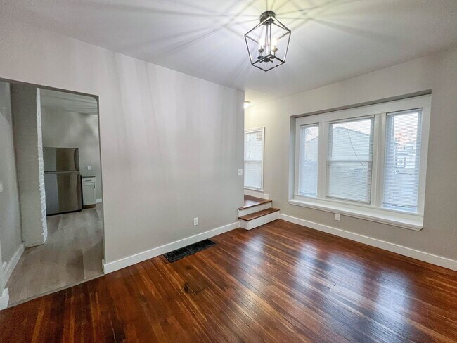 Building Photo - 154-156 Leighton Avenue