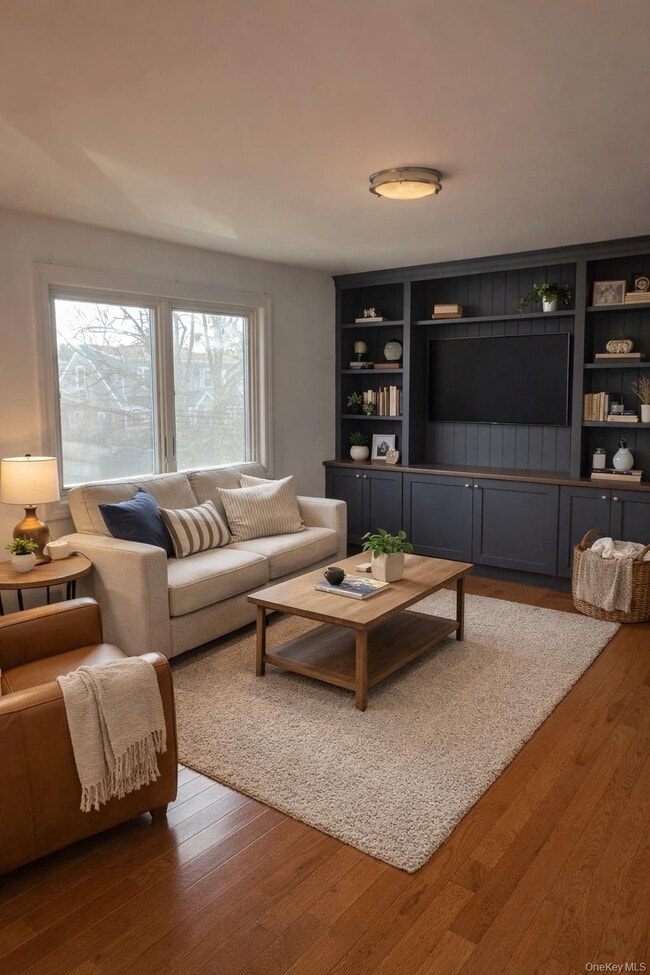 Building Photo - 1016 Oaks Dr