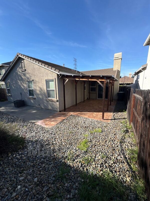 Building Photo - 1576 Morning Glory Ln