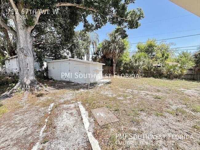 Building Photo - 712 67th Ave W
