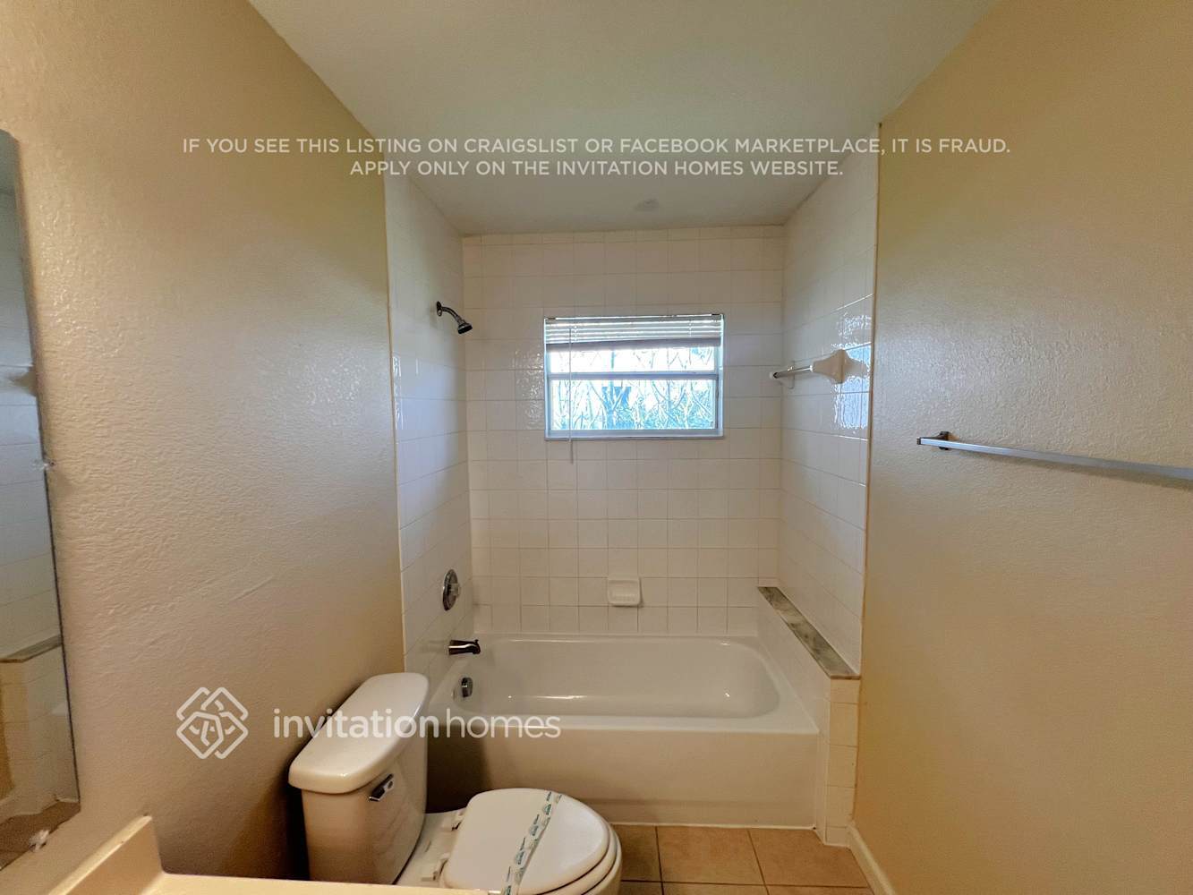 Building Photo - 1070 SW Aurelia Ave