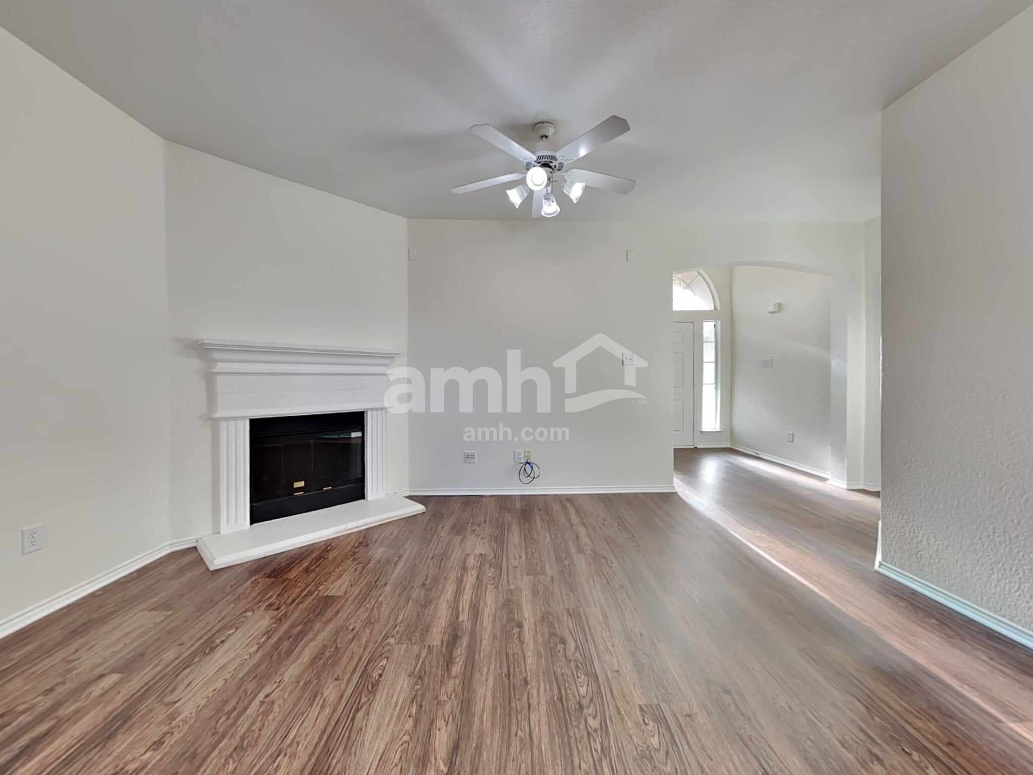 Building Photo - 8829 Stirrup Way