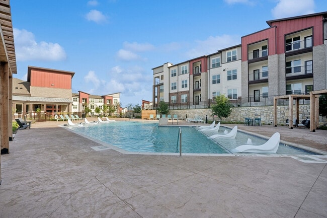 Building Photo - Ascend at Pioneer Hill