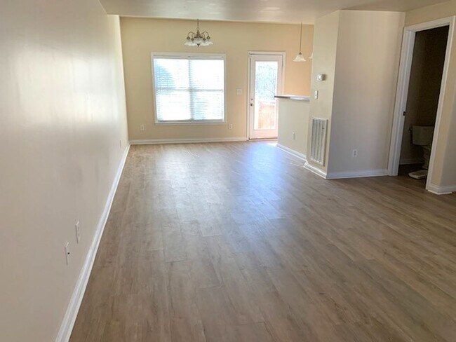 Building Photo - 1145 Appian Crossing Way