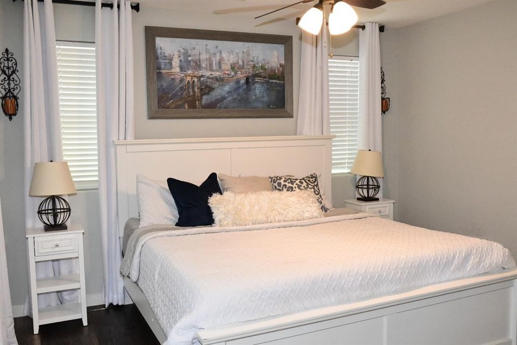 Building Photo - 2580 N McArthur Ave