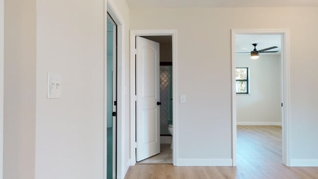 Building Photo - 4003 S Indian River Dr