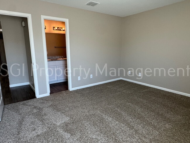 Building Photo - 327 Impala Ct