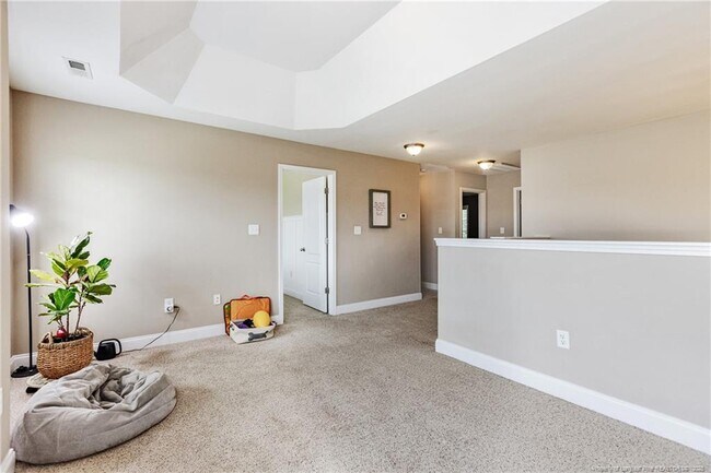 Building Photo - 1726 Bluffside Dr